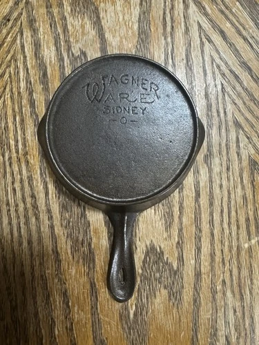 Wagner Ware Sidney O Toy Skillet Cast Iron Stylized Logo Heat Ring Rare