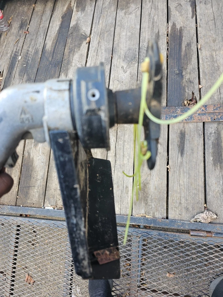 1 accesorio para herbicida Expan-it RYOBI Foto 3 de 4