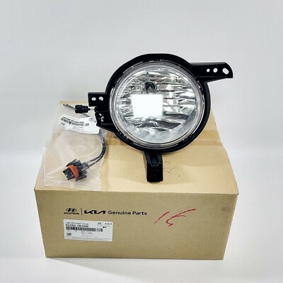 Genuine 922022K500 Fog Light Lamp Front Right RH For Kia Soul 2012