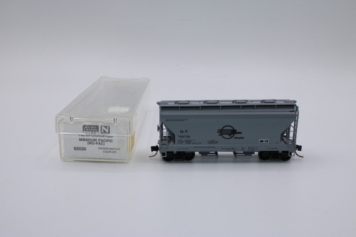 Micro Trains 92030 gedeckter Trichterwagen Missouri Pacific 705735  OVP Spur N | Zustand: Neu