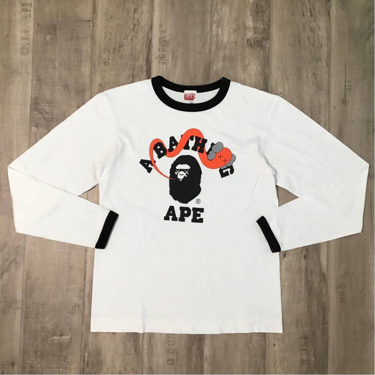 BAPE × kaws bendy College logo long sleeve T-shirt White A BAPE × kaws bendy College logo long sleeve T-shirt White A