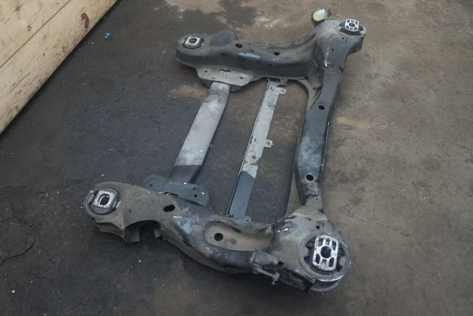Front Suspension Subframe Cradle Crossmember Bentley Continental Gt Flying Spur