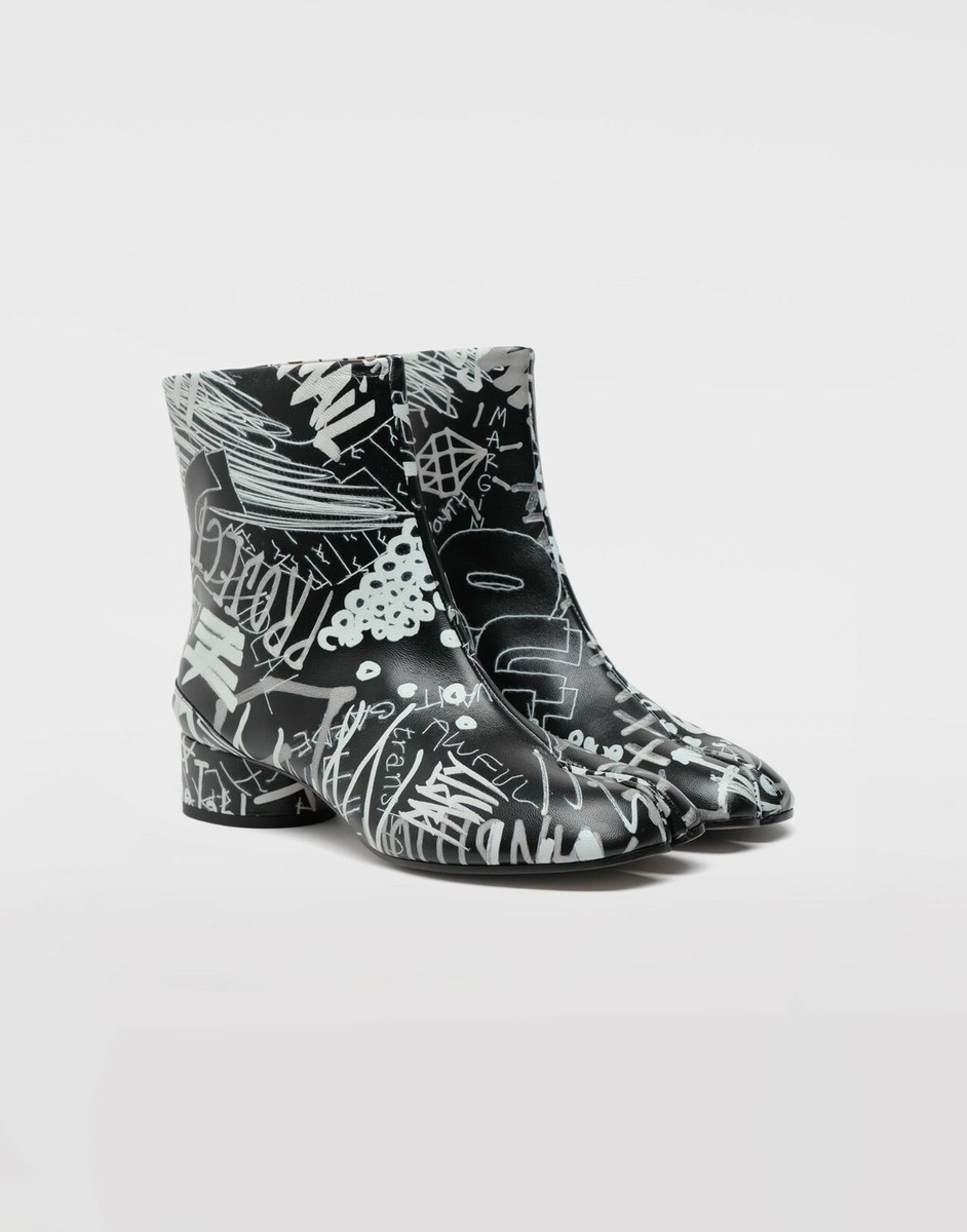 Maison Martin Margiela Painted Graffiti Tabi Boots 37 brand Maison Martin Margiela Painted Graffiti Tabi Boots 37 brand