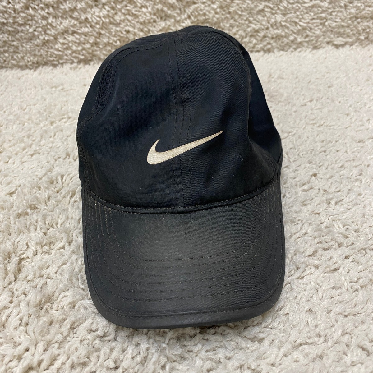 womens black nike hat with white swoosh