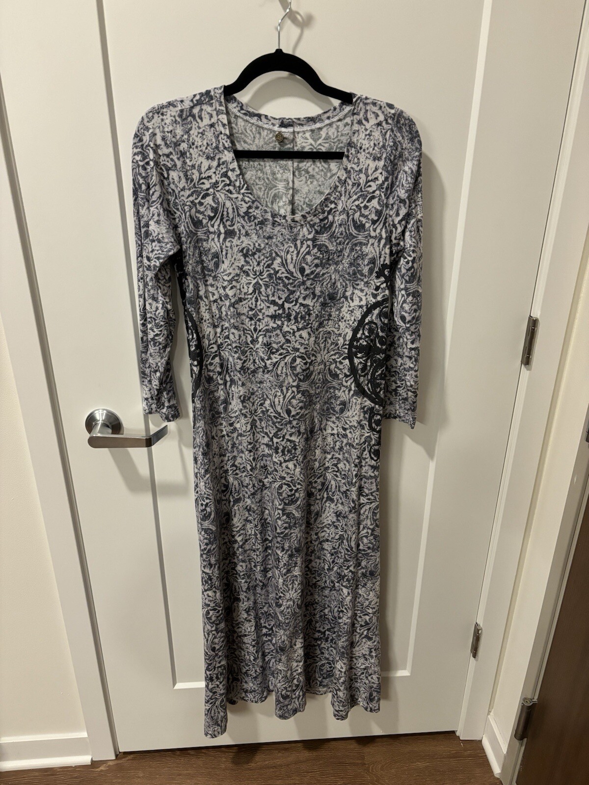 Soft Surroundings 26784 Paisley Grey/White Maxi Dress Small