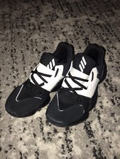 adidas Big Kids FV5599, Black/White Basketball Shoes, Boys Size 5.5