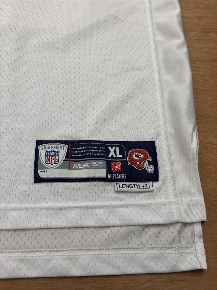 锐步头盔标签堪萨斯城酋长队托尼·冈萨雷斯缝制球衣。 超级罕见! — 第 3/4 张图片