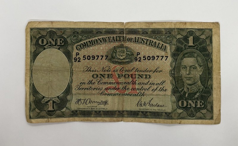 AUSTRALIA: 1 x 1 Commonwealth of Australia Pound Banknote