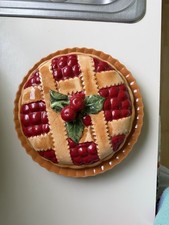 Cherry Pie Dish Ceramic With Lid & Ruffled Sc...