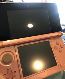 Very Good- Nintendo 3DS Pearl Pink CTR-001 Console Fully Tested w/Charger/Stylus