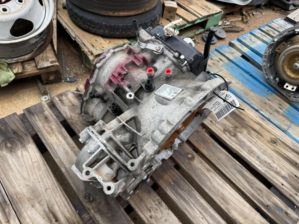 RAM PROMASTER 1500 2014-2019 3,6 L tracción delantera transmisión automática *dañada* *leer* Foto 3 de 4