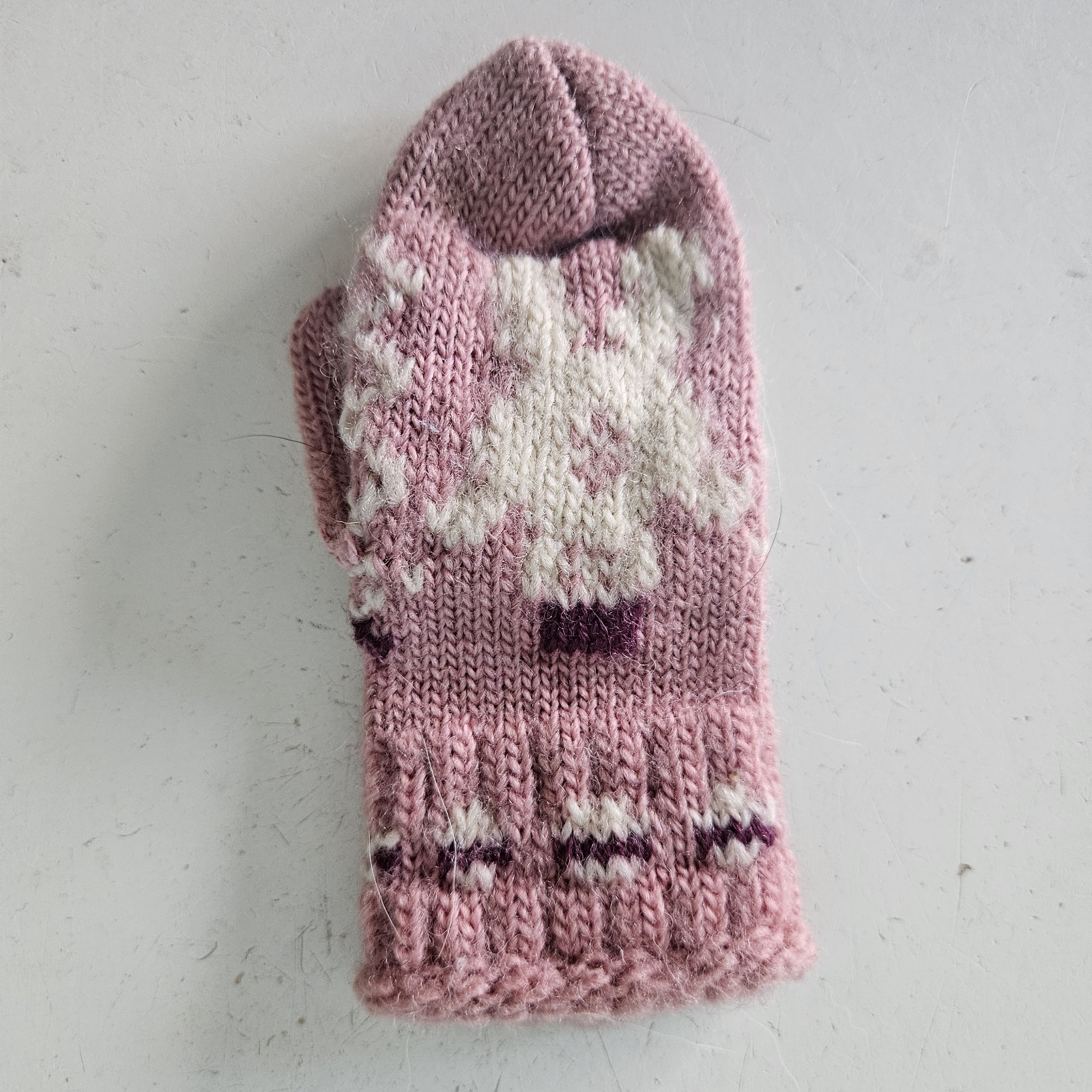 Vintage handmade pink snowman knit baby gloves mittens holiday winter keepsake