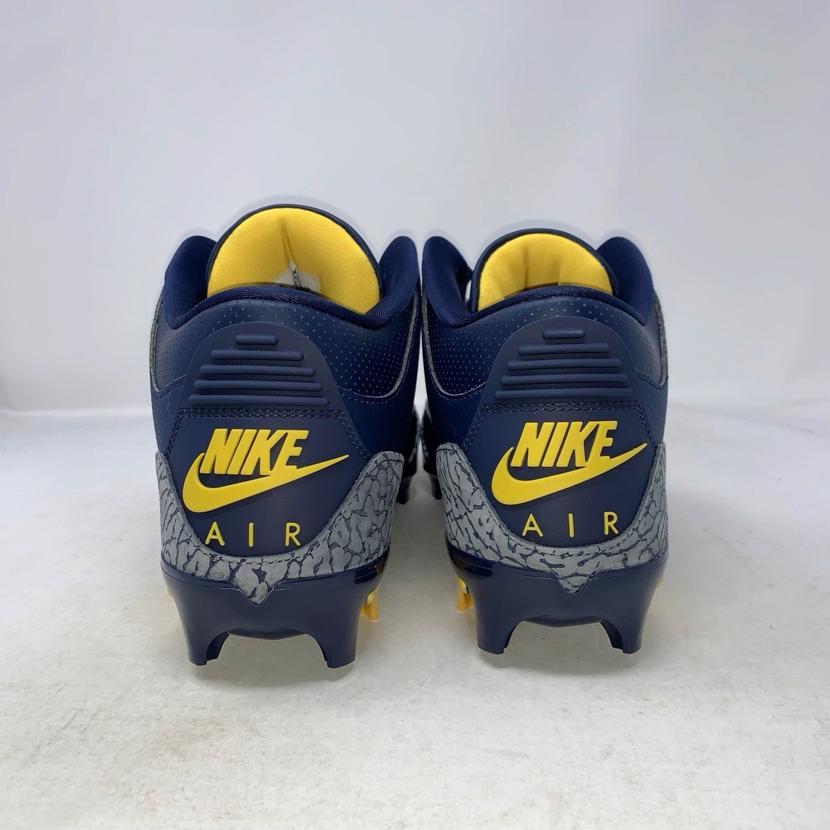 靴 m i Air Jordan 3 'Michigan Wolverines PE' Blue Football Cleats, Size