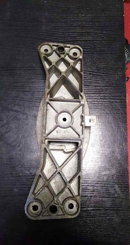 BMW 5ER E60 E61 RHD AUTOMATIKGETRIEBE HALTERUNG 6769634