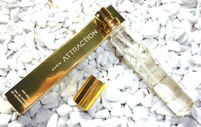 Avon ATTRACTION für Sie Parfum Taschenspray Brombeere Moschus Vanille Amber Neu