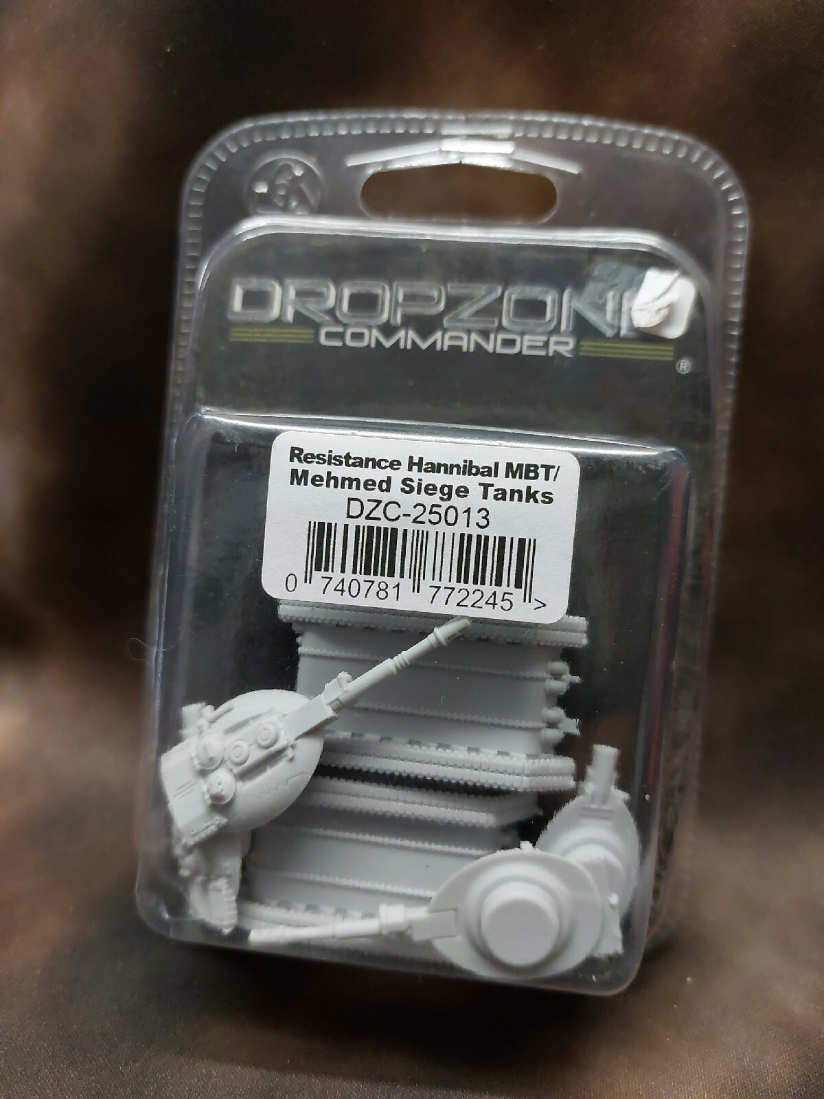 HAWK WARGAMES DROPZONE COMMANDER RESISTANCE 10mm HANNIBAL MBT/ MEHMED TANKS BNIB