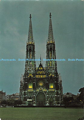 D084193 Wien 9. Votiv Kirche. Festlich beleuchtet gebaut im neugotischen Stil