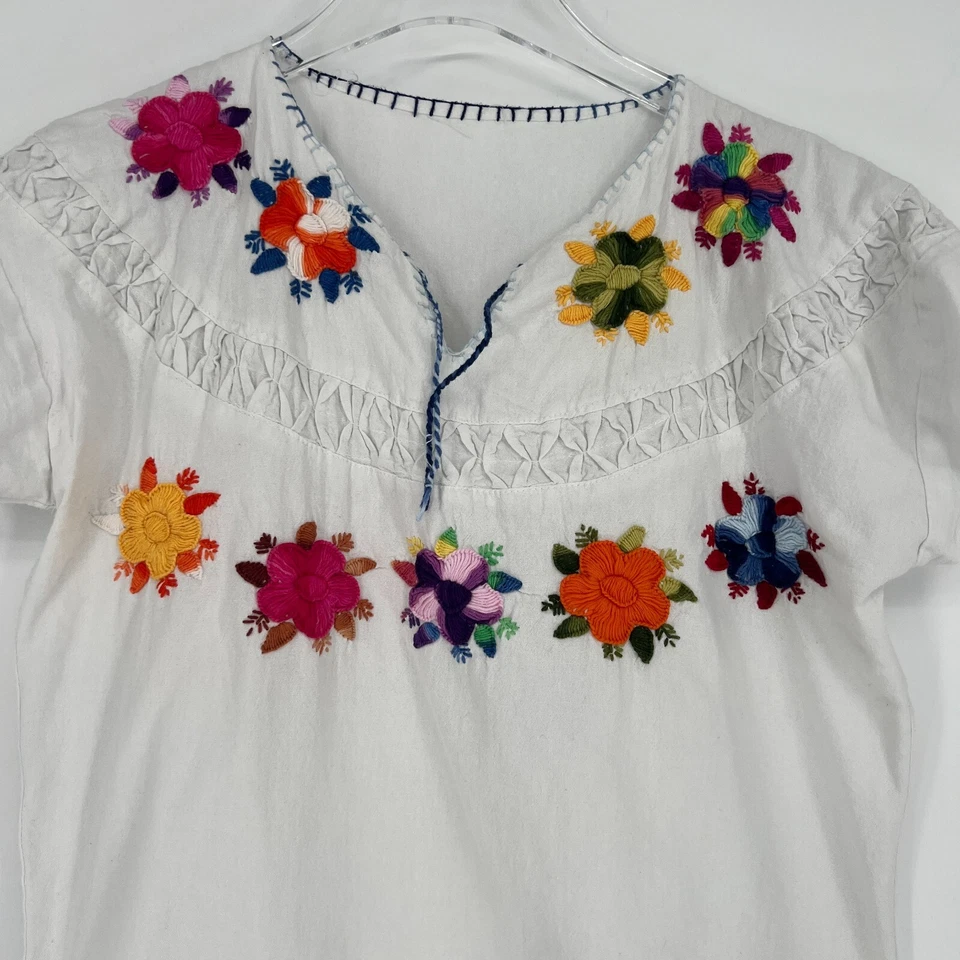 Винтажный мексиканский вышитый топ женщин S/M вышитый цветочный 70-х радуга - Изображение 2 из 4