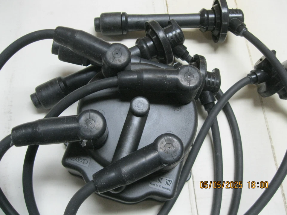 Distributor Cap Standard JH-149 fits 88-89 Toyota Corolla 1.6L-L4 Foto 3 de 4