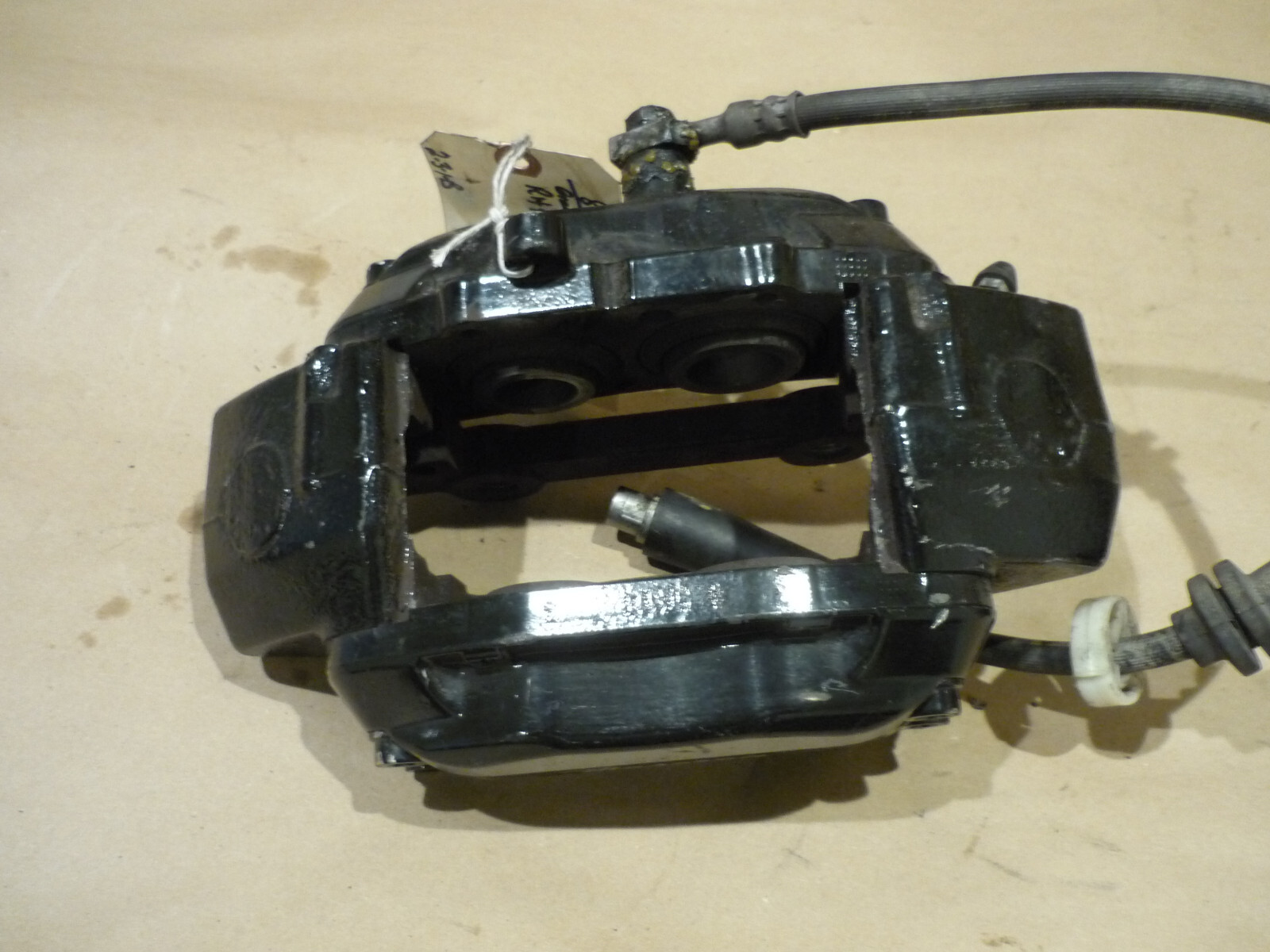 Maserati GranTurismo, Quattroporte RH Right Front Brake Caliper P/N 82336900