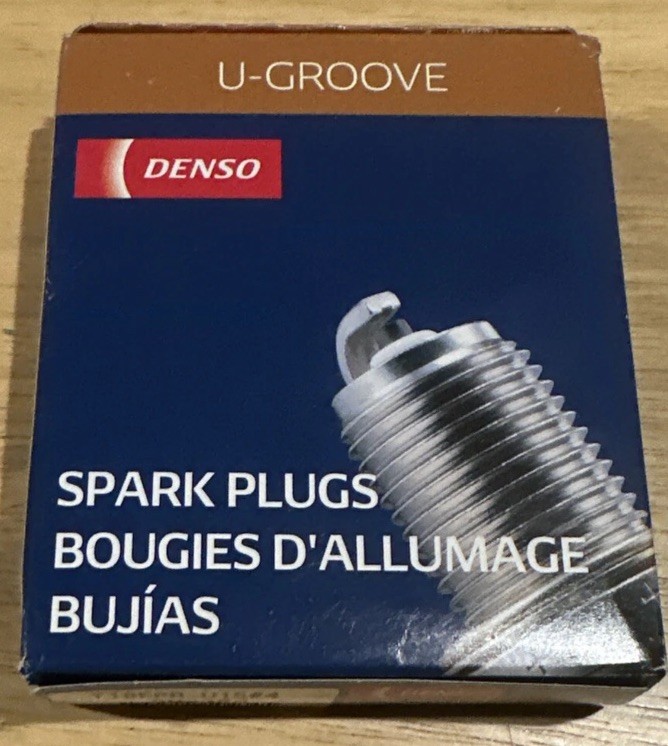 Denso 5023 U-Groove T16EPR-U15  4 Pcs Standard Spark Plugs