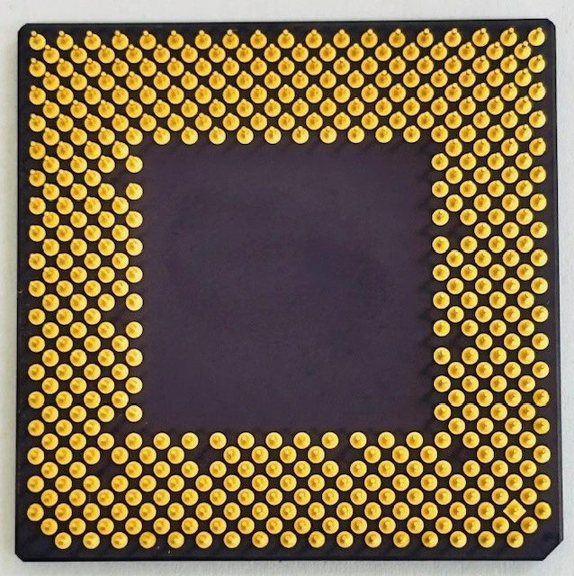 AMD Athlon A1100AMS3B 1.1GHz Socket 462 / Socket A Processor / CPU - Thunderbird - Image 2 of 4