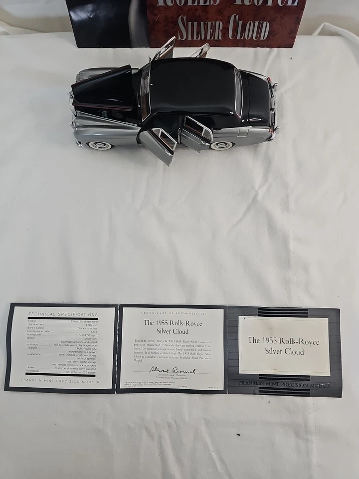 Rolls Royce Silver Cloud 1955 plateado/negro a escala 1:24 de Franklin Mint Foto 3 de 4