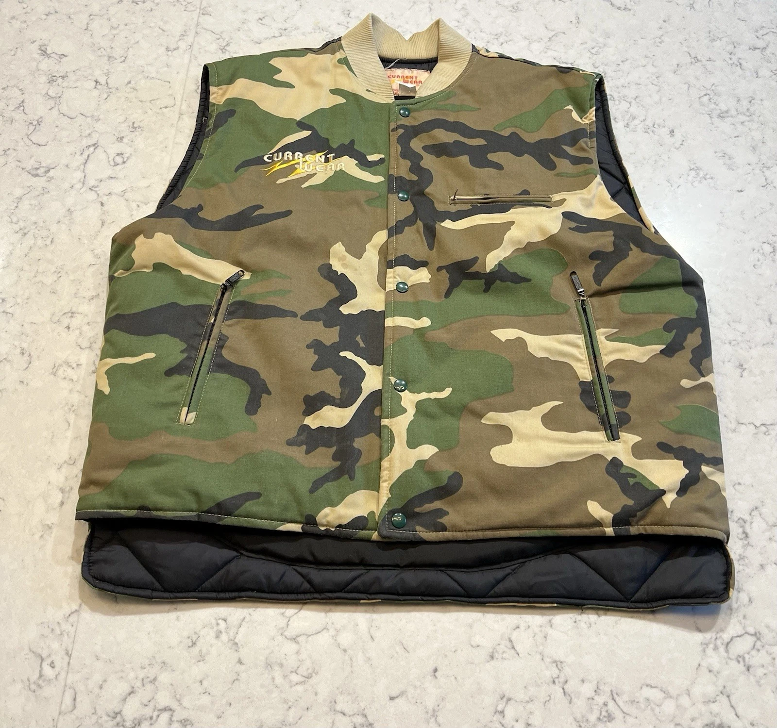 Current Wear Camo Quilted Heated Vest 2XL Canada Made Workwear Outdoor