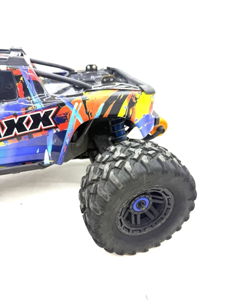 Traxxas Maxx V1 WideMaxx 1/10 4WD Vxl-4s Brushless Monster Truck - Image 3 of 4
