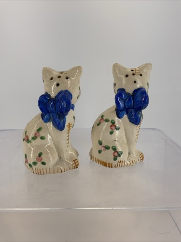Vintage Salt & Pepper Shaker Cat Stitched Quilted Flowers Blue Bow Stamped Japan - Picture 3 of 7