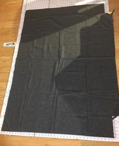 Wool Blend 1.50 Yards Gray Color Pre-owned Fabric - Picture 4 of 5