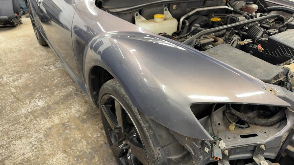 (LOCAL PICKUP ONLY) 04 05 06 07 08 Mazda MAZDA RX8 Fender Passenger - Imagem 2 de 4