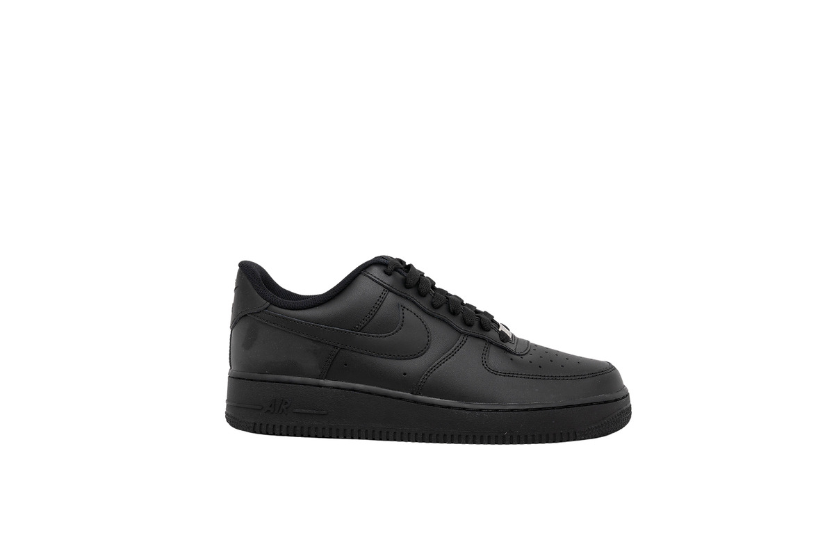 Nike 315122-068: Men's Air Force 1 '07 Black/White Basketball