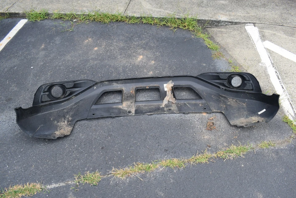 2012-2014 HONDA CR-V FRONT BUMPER GARNISH FACTORY OEM LOCAL PICKUP - Image 4 of 4