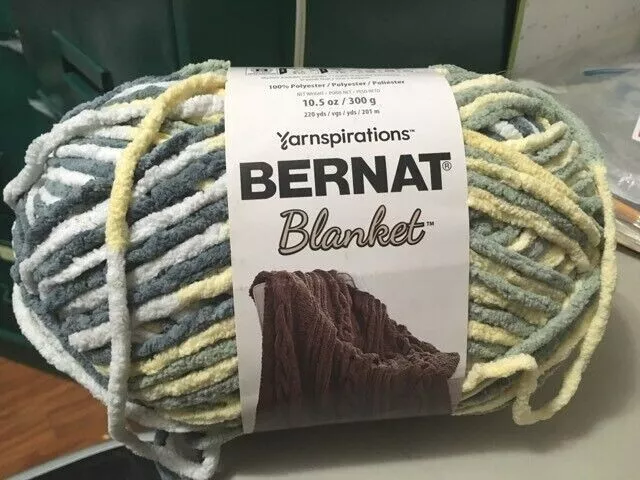 Bernat Blanket Yarn 10.5 oz Soft Sunshine Green #10885 Variegated