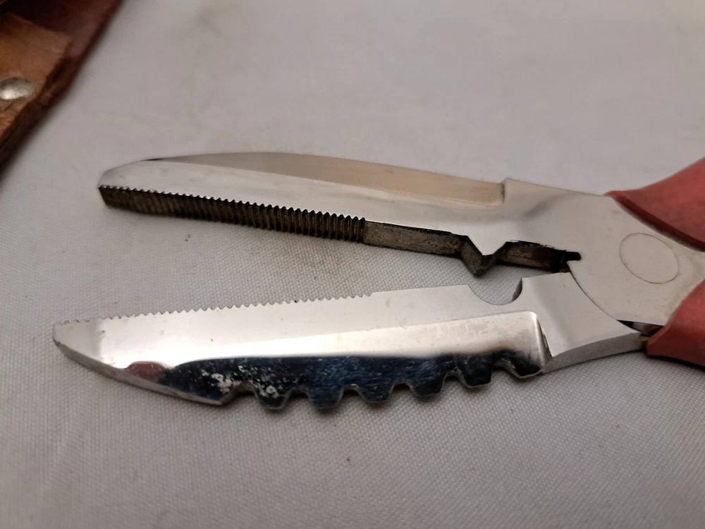 Multi tool Solingen Western Germany with sheath DGBM