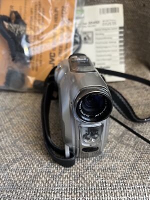 JVC GR-D290U 25x Digital Zoom MiniDV Digital Video Camera JVC GR-D290U 25x Digital Zoom MiniDV Digital Video Camera