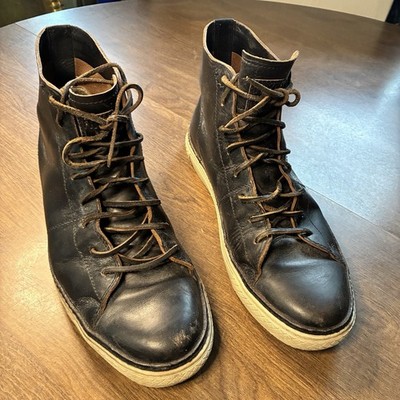 Frye Men display picture 3