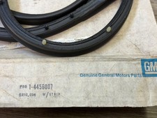 1965 1966 Chevrolet Impala Ss Nos Gm Lh Door Weatherstrip Seal Rare 4456007. C-r 1965 1966 Chevrolet Impala Ss Nos Gm Lh Door Weatherstrip Seal Rare 4456007. C-r