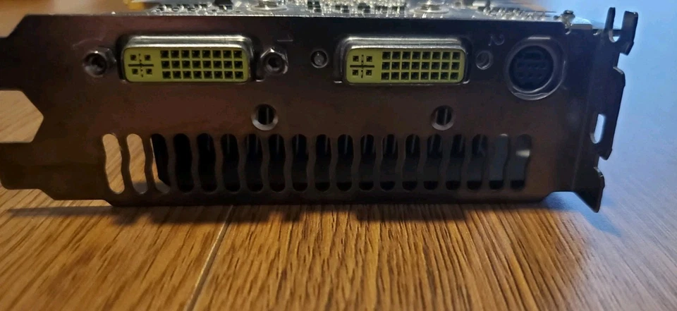 XFX HD 4850 625M 1GB DDR3 Dual DVI PCI-E Video Graphics Card HD-485X-ZD - Image 3 of 3