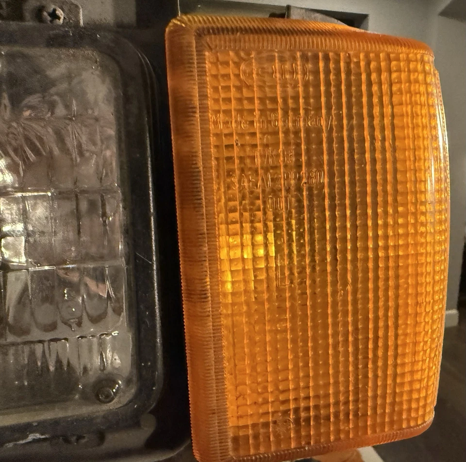 Faros y conjuntos de intermitentes con soportes para VW Scirocco 1982-1988 (juego) Foto 4 de 4