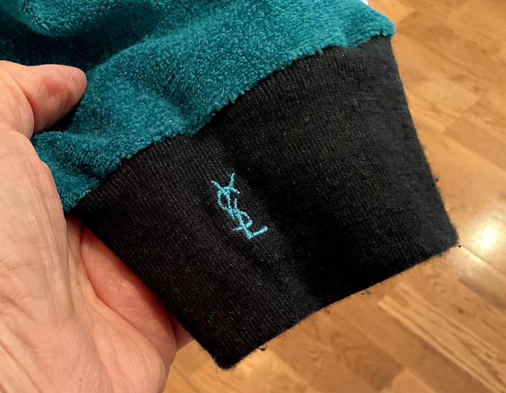 Felpa designer Yves Saint Laurent anni 80 velluto verde acqua con logo sulla manica