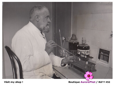 INSTITUT PASTEUR, 1943, LE CÉLÈBRE PROFESSEUR GASTON RAMON, VACCINS ...