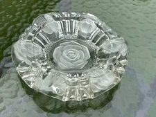 Vintage Pasari Glass 8" Rose Motif Heavy Ashtray Excellent Condition