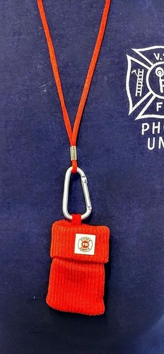 10 bolsas elásticas de transporte con mosquetón y correa para el cuello - Cruz Maltesa ROJA - Imagen 4 de 5
