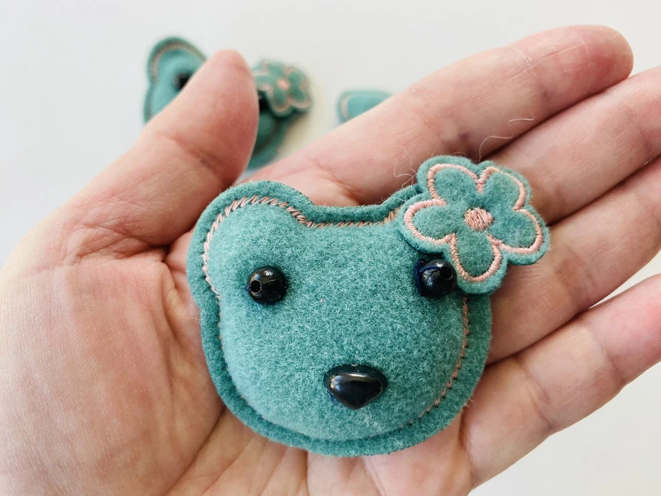 Tres pares de apliques/parches de ositos verdes salvia para coser/alfiler/broche para el cabello Foto 2 de 4