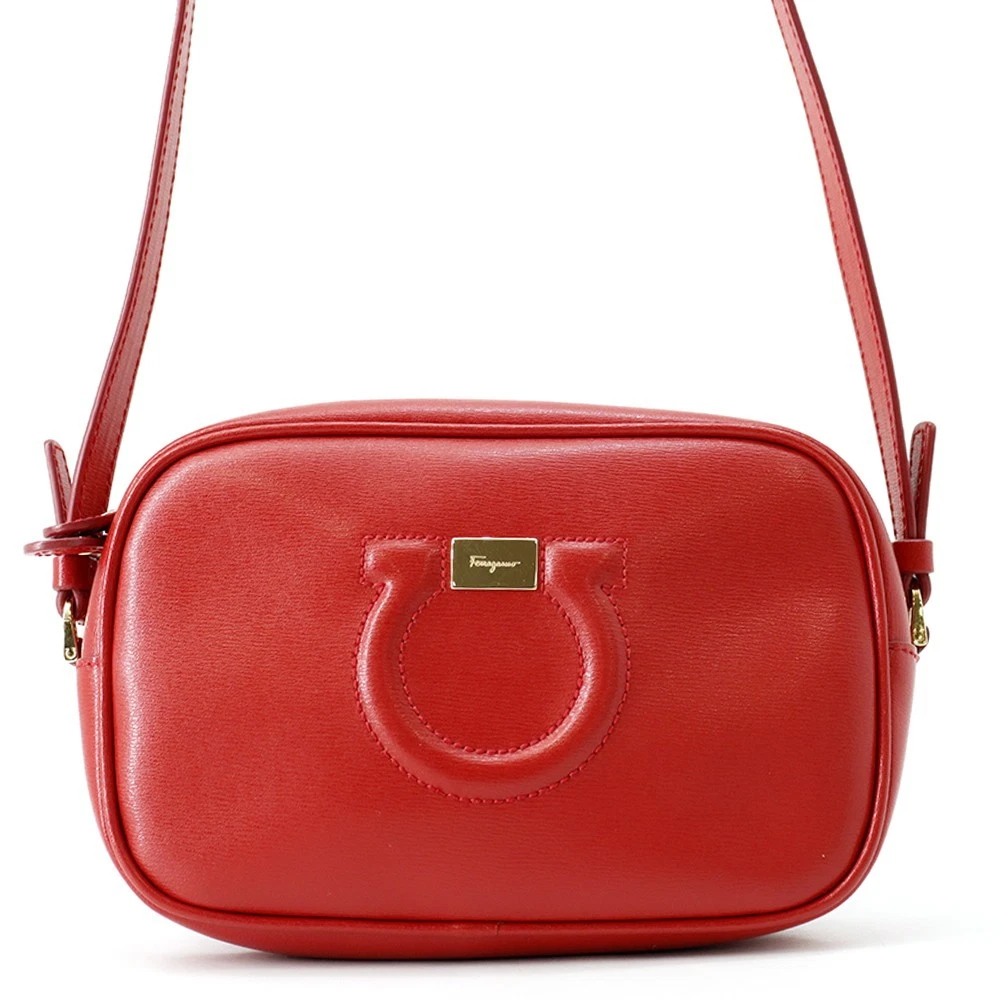 Ferragamo — Ferragamo Gancini Ganchocity Shoulder Bag Leather Red 21H006 691324