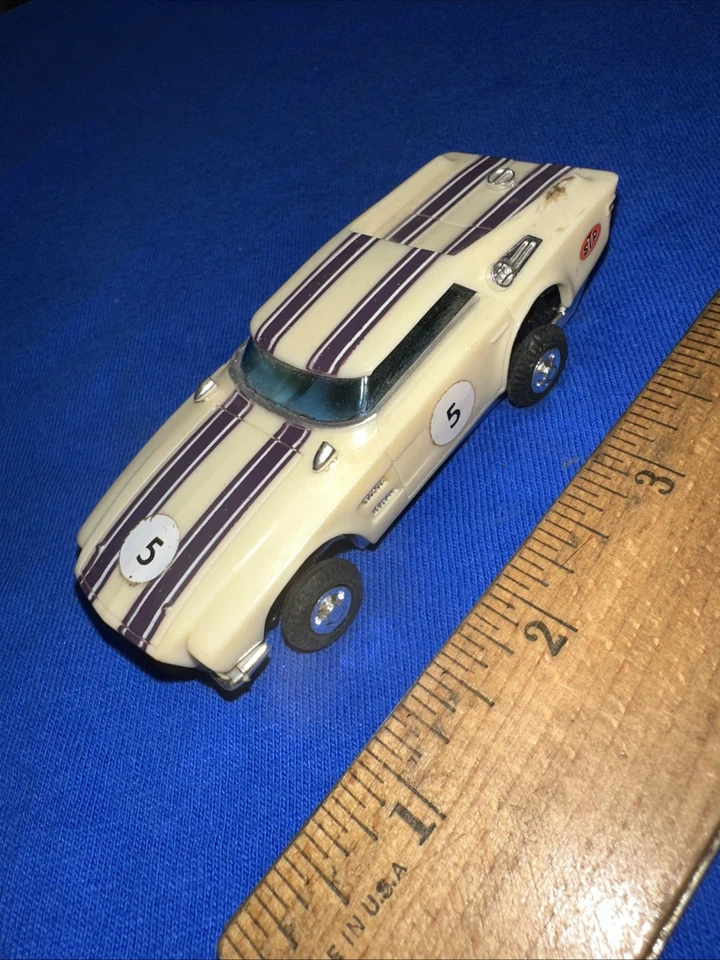 De colección Motorizado Diecast Ford Allegro Ideal Mini Motorific 1969 Hong Kong Foto 2 de 4