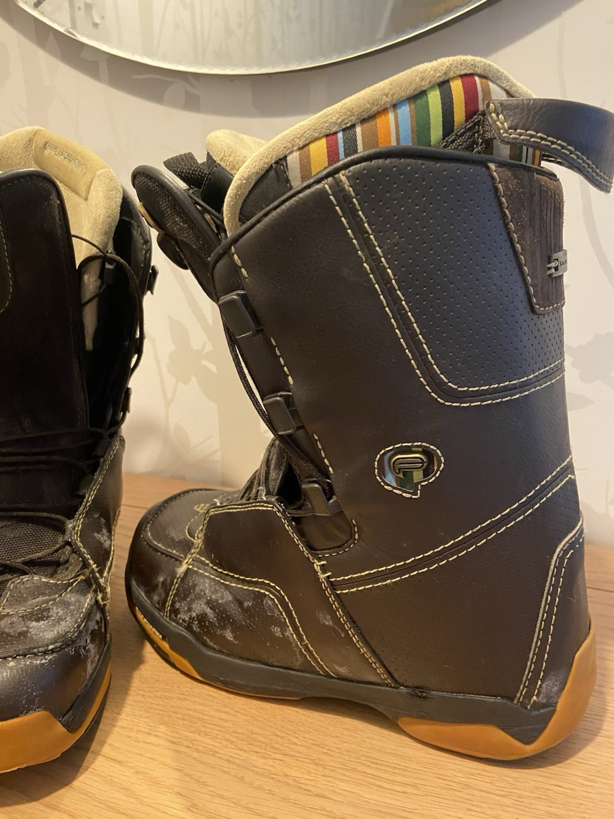 Stivali da snowboard Salomon Fusion taglia 8 marroni sci neve invernali