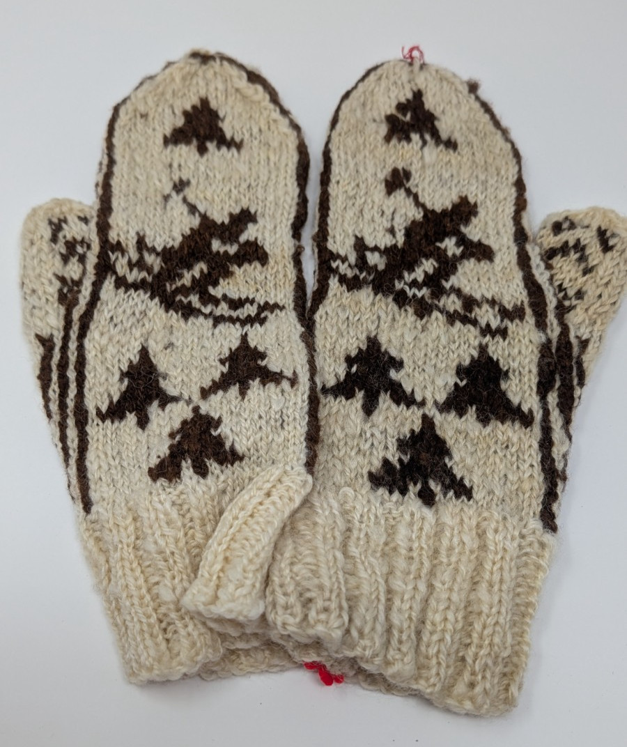 Hand Knit Mittens Naushon Island Fleece Tree Pattern Marjorie Moore 100percent Wool image 3